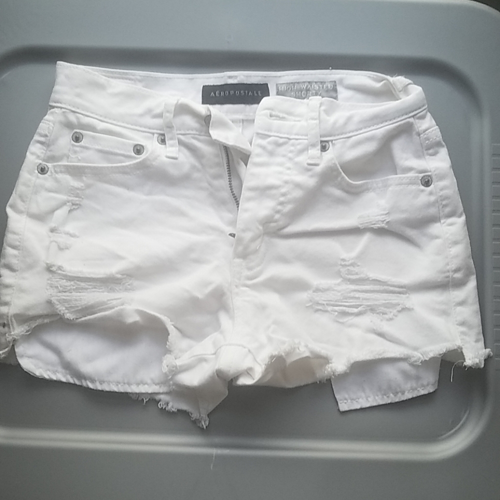 White high-waisted Shorty's